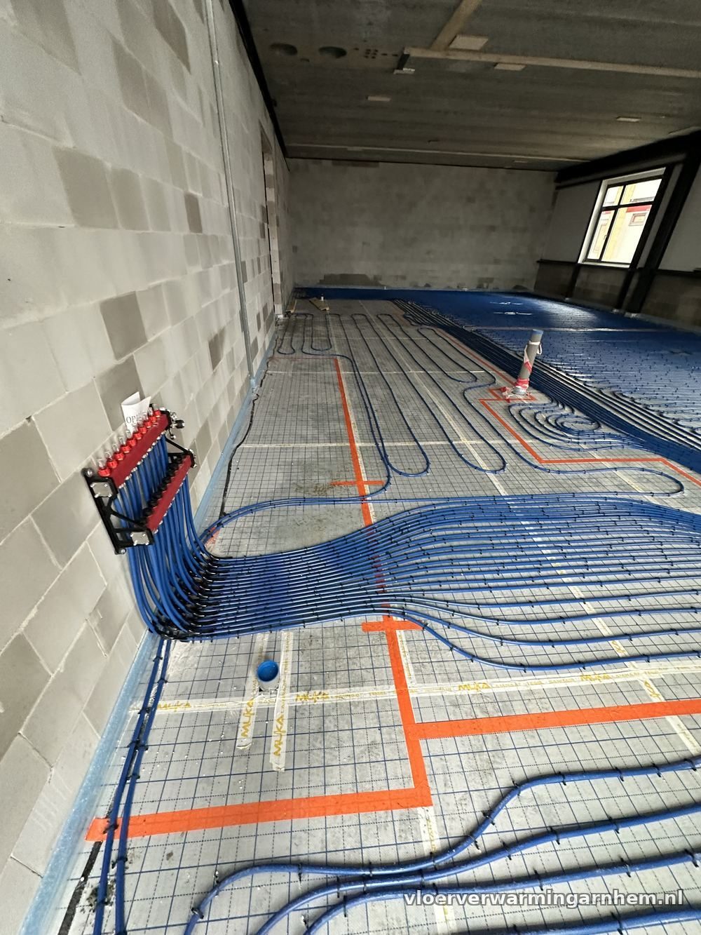 Tackersysteem op isolatie — Zwolle